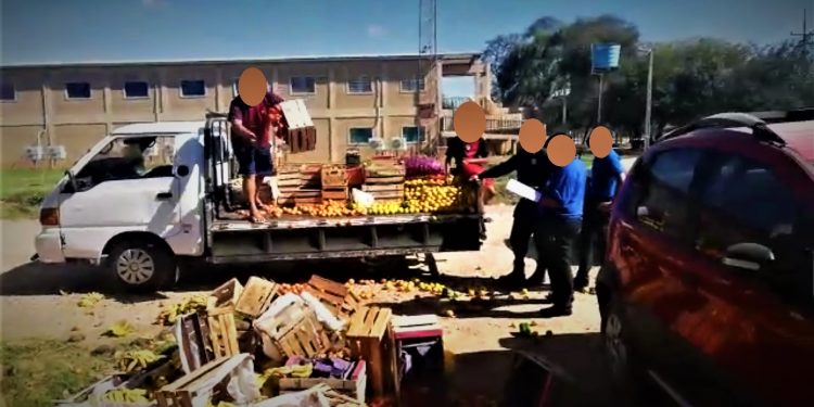 LOMA PLATA Y EL COMERCIO ITINERANTE: Una explosión de ira, una ordenanza y una ciudadanía indignada LOMA PLATA Y EL COMERCIO ITINERANTE: Una explosión de ira, una ordenanza y una ciudadanía indignada