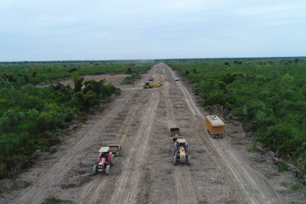 Se iniciaron las tareas de limpieza en el río Pilcomayo Se iniciaron las tareas de limpieza en el río Pilcomayo