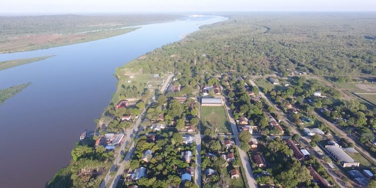Dr. Artemio Bracho: «Quiero ver a todo el Chaco con entusiasmo y con la amistad como bandera» Dr. Artemio Bracho: «Quiero ver a todo el Chaco con entusiasmo y con la amistad como bandera»