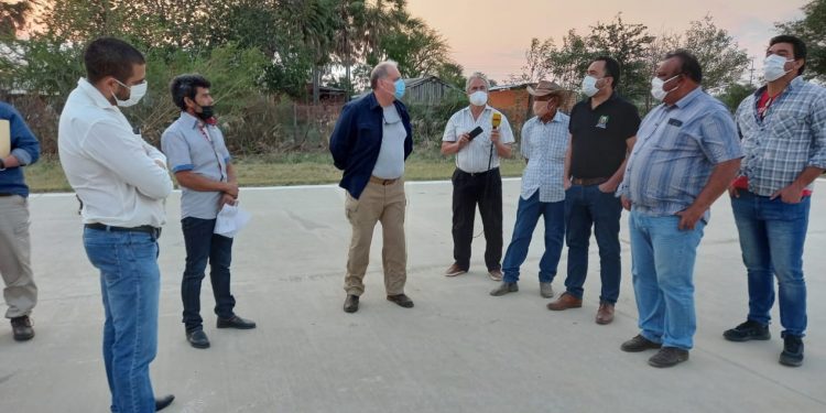 Ministro de la SEN llegó hasta Alto Paraguay a verificar situación de incendios Ministro de la SEN llegó hasta Alto Paraguay a verificar situación de incendios