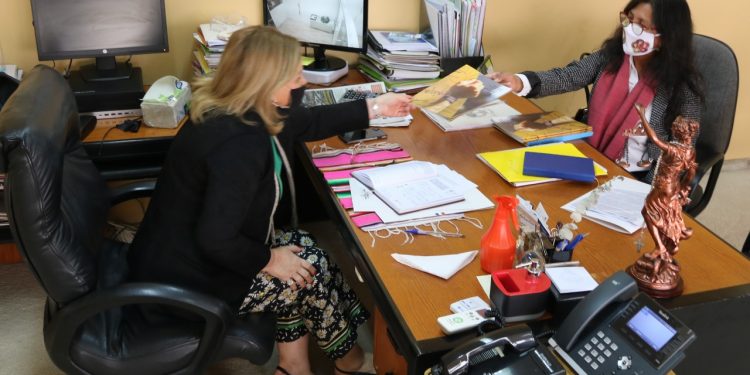 Ministra de la Mujer recibió a representante de la Articulación de Mujeres Indígenas del Paraguay