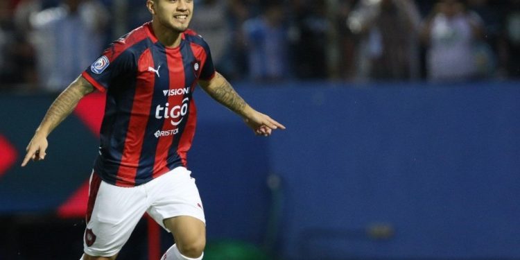 Cerro Porteño se despidió de Sergio Díaz y apuntó contra su representante
