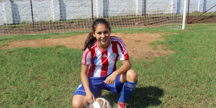 Jessica Martínez, la primera paraguaya que vestirá la camiseta del Real Madrid