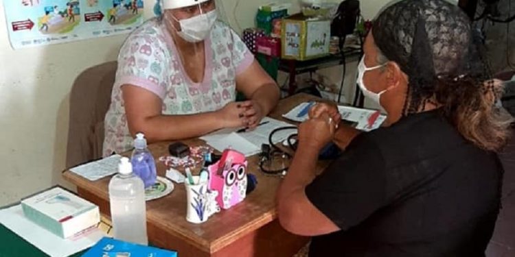 Salud intensifica asistencia sanitaria a pobladores chaqueños