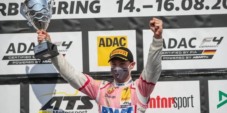 Joshua Duerksen conquistó un triunfo histórico en el Día del Niño