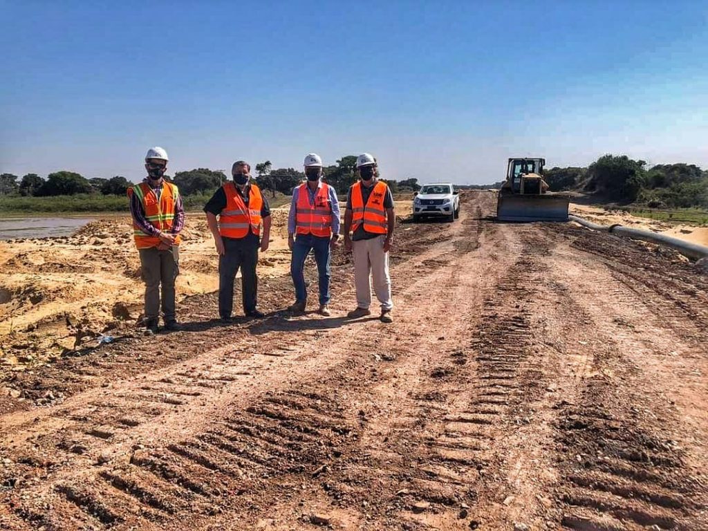 Avanza la construcción del «Puente Héroes del Chaco» empleando a 100 personas Avanza la construcción del «Puente Héroes del Chaco» empleando a 100 personas