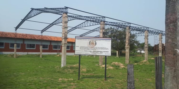 Reclaman obra inconclusa de tinglado financiada por la Gobernación de Alto Paraguay