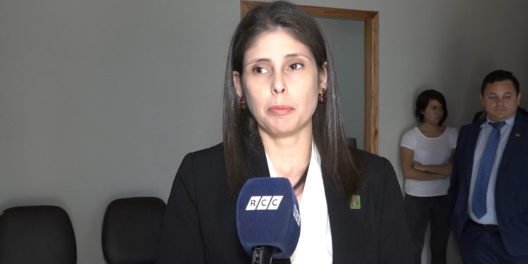 Jueza de Neuland asumió en marzo y ya fue suspendida Jueza de Neuland asumió en marzo y ya fue suspendida