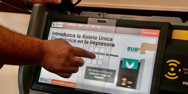 Cerca de 100 agrupaciones políticas solicitaron reconocimiento para elecciones