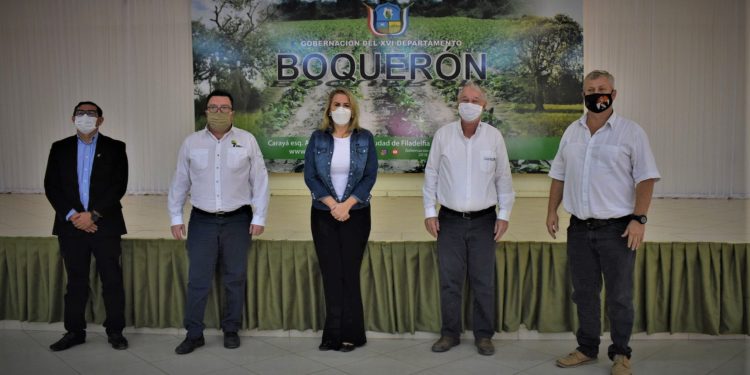 Ministra de Industria y Comercio se reunió con autoridades de Boquerón