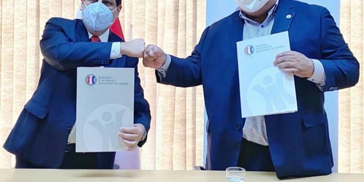 SEDECO firma convenio con municipalidad para abrir oficina en Fuerte Olimpo