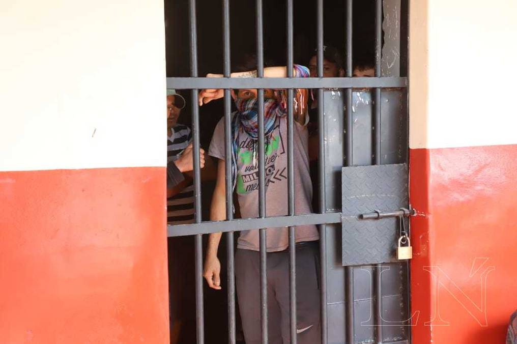 Comisarías siguen con los calabozos repletos