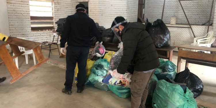 «Los políticos solo se ayudan cuando necesitan un voto y en pandemia desaparecen» «Los políticos solo se ayudan cuando necesitan un voto y en pandemia desaparecen»