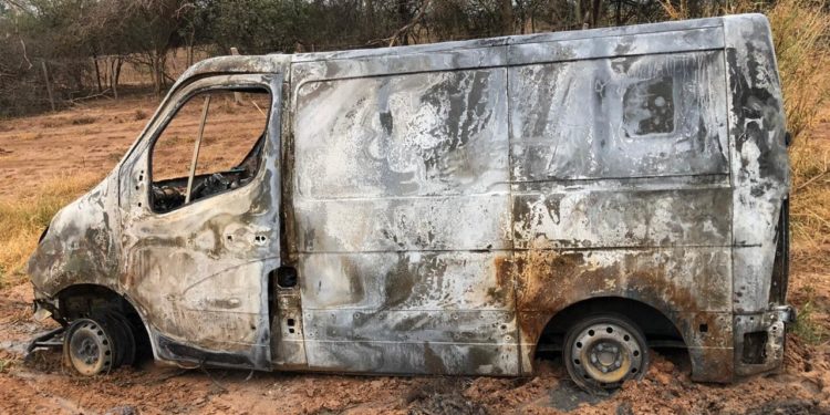 Piden asegurar más vehículos de la gobernación de Boquerón Piden asegurar más vehículos de la gobernación de Boquerón