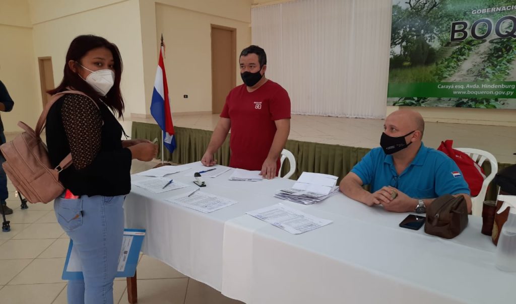 INDI desembolsó ayuda económica para jóvenes de Boquerón INDI desembolsó ayuda económica para jóvenes de Boquerón