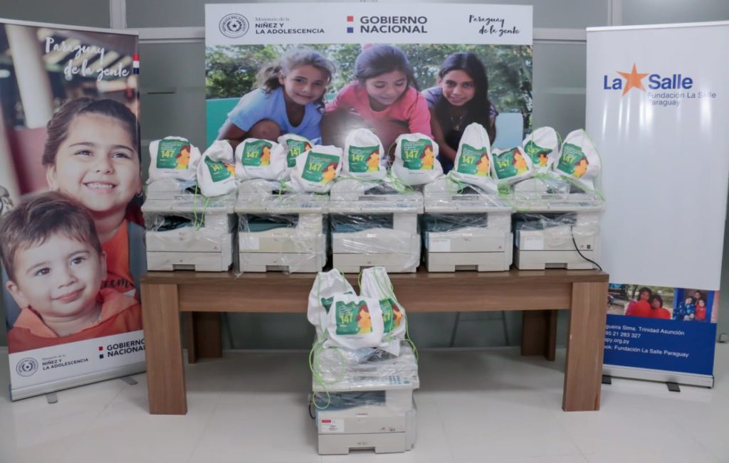 Donan impresoras y fotocopiadoras para la red de internados del Chaco