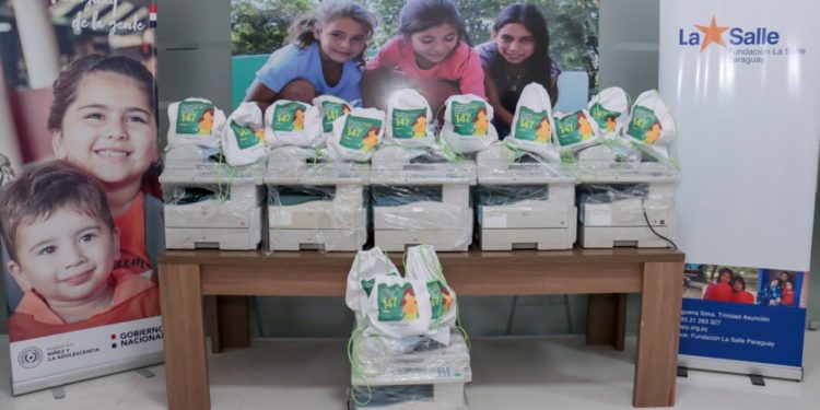 Donan impresoras y fotocopiadoras para la red de internados del Chaco