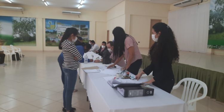 Actualización: 219 jóvenes de Boquerón recibieron pago de becas