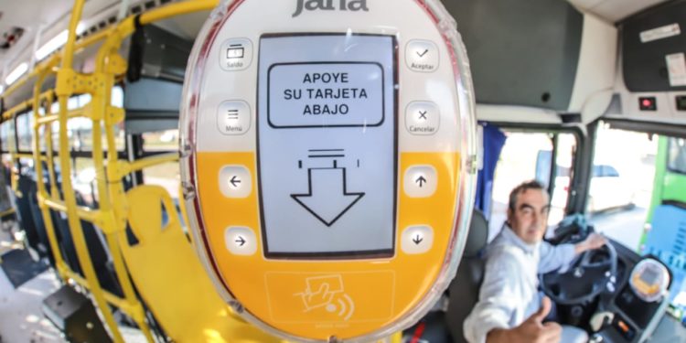 Capacitan a operadoras para implementar al 100% del billetaje electrónico