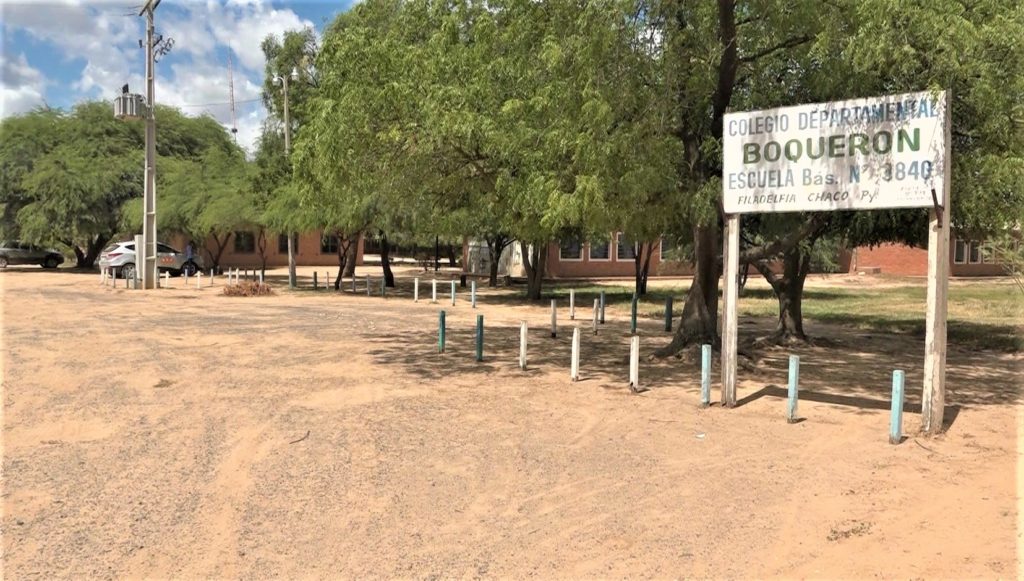 «No son los niños, sino los propios padres los que están desertando de la escuela»