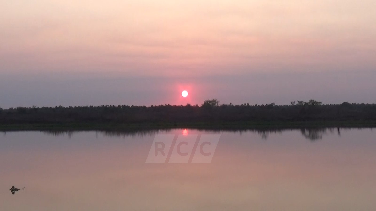 Viernes caluroso y con vientos del sureste
