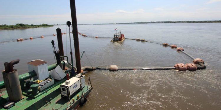 Cuatro empresas presentaron ofertas para dragar y mantener el Río Paraguay
