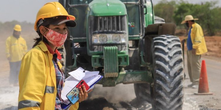 Chaco: Crece el protagonismo de las mujeres en obras viales