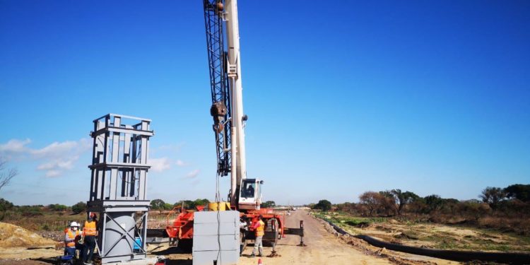 Realizan exitosa prueba de pilotes en el futuro Puente Héroes del Chaco Realizan exitosa prueba de pilotes en el futuro Puente Héroes del Chaco