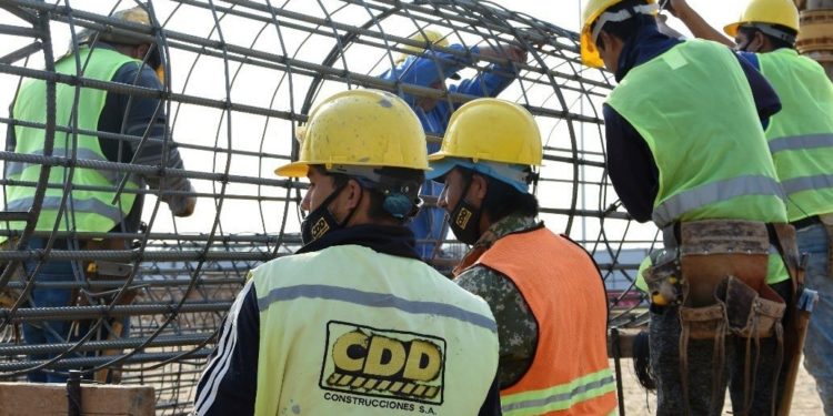 Obra del Puente Héroes del Chaco emplea a más de 150 personas