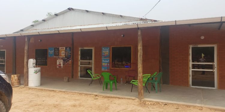 Fuerte Olimpo: personas asaltan un negocio llevando dinero y joyas