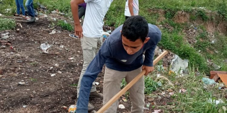 Alto Paraguay: Jóvenes dan lección de limpieza en Toro Pampa