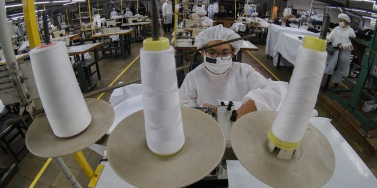 Industria textil paraguaya se reinventó