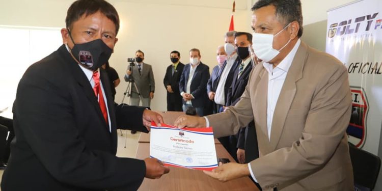 Primer árbitro indígena del Chaco permanece en búsqueda de un empleo