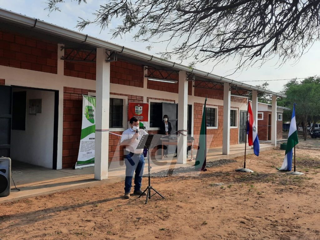 Neuland: Inauguran aulas, sanitarios y comedor en Escuela Básica Acosta Ñu