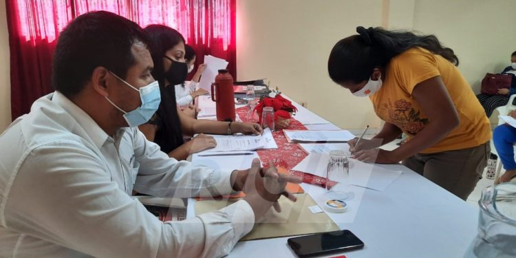 Chaco: Realizan segundo desembolso de becas a universitarios