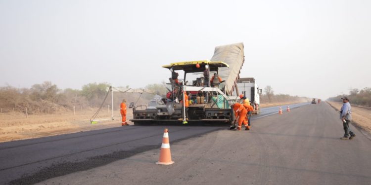 Bioceánica se adelanta y suma otros 14 km. de carretera Bioceánica se adelanta y suma otros 14 km. de carretera