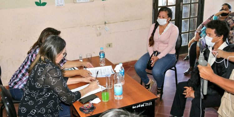 Falsos funcionarios del INDERT engañan a campesinos incluyendo del Chaco