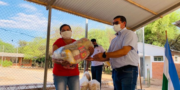 Entregan por quinta ocasión kits de alimentos