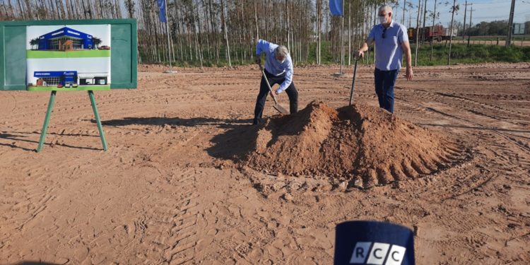 Dan inicio a la construcción del Centro de Neumáticos Fernheim Dan inicio a la construcción del Centro de Neumáticos Fernheim