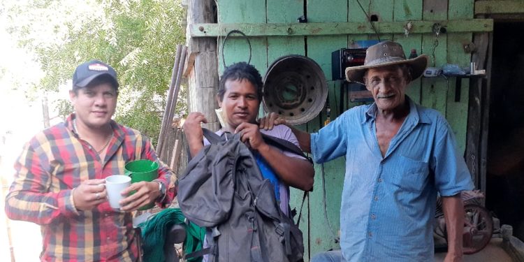 Alto Paraguay: Hombre devolvió a su dueño mochila con 6 millones de guaraníes Alto Paraguay: Hombre devolvió a su dueño mochila con 6 millones de guaraníes