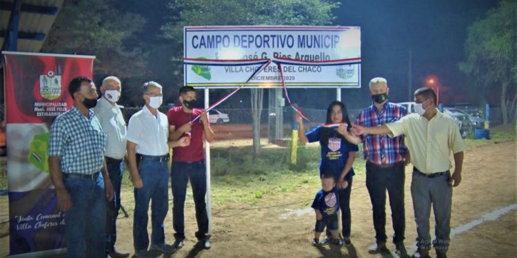 Reinauguran cancha del club 3 de Febrero en homenaje al profesor José Ríos
