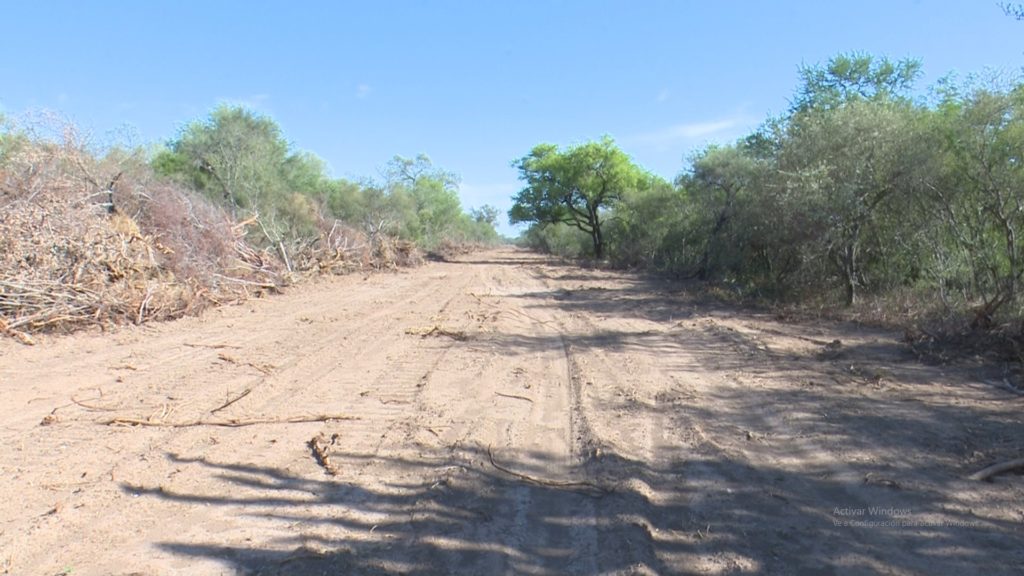 Obras de limpieza de terreno de comunidad paró por desperfecto de maquinaria