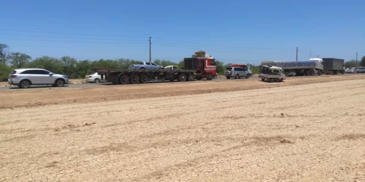 Cierran ruta Transchaco reclamando electrificación y construcción de viviendas