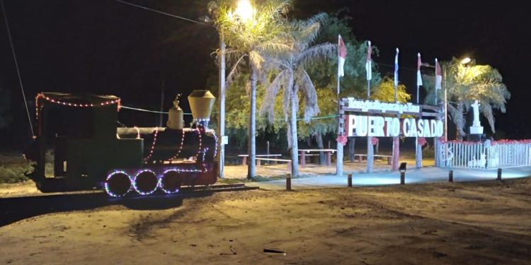 Puerto Casado refleja un ambiente navideño en lugares públicos Puerto Casado refleja un ambiente navideño en lugares públicos