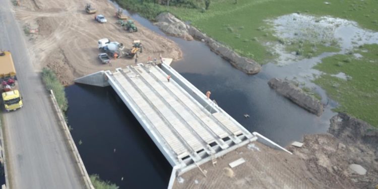 Registran buen avance en la construcción de puentes sobre la ruta Transchaco