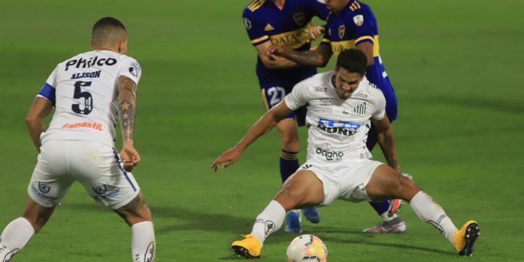 Boca empató sin goles con Santos y la búsqueda de la final de la Libertadores quedó abierta