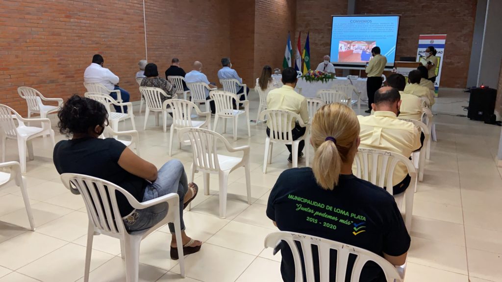 Realizan audiencia de rendición de cuentas en Loma Plata Realizan audiencia de rendición de cuentas en Loma Plata