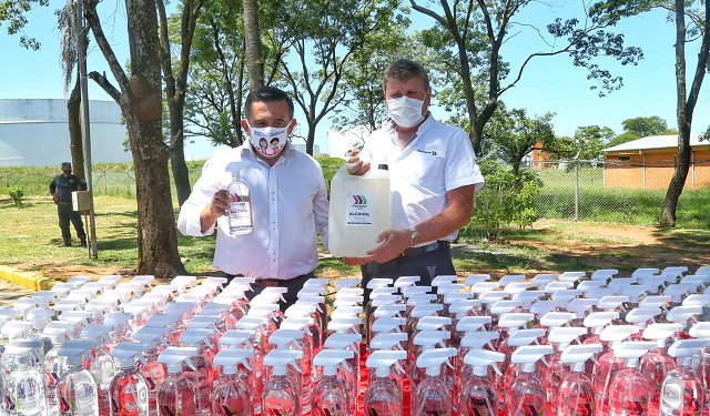 Petropar entregó alcohol para retorno seguro de clases en escuelas y colegios del país