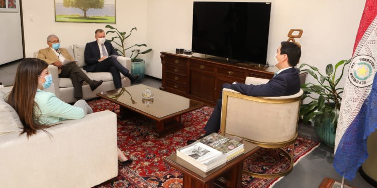 Itaipu y MAG abordan programas para fortalecer trabajo de productores e indígenas