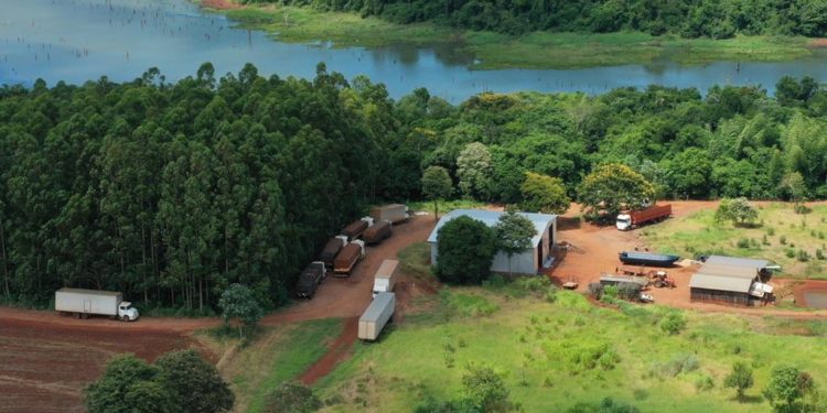 Aduanas declara contrabando a cigarrillos incautados en Lago de Itaipu Aduanas declara contrabando a cigarrillos incautados en Lago de Itaipu